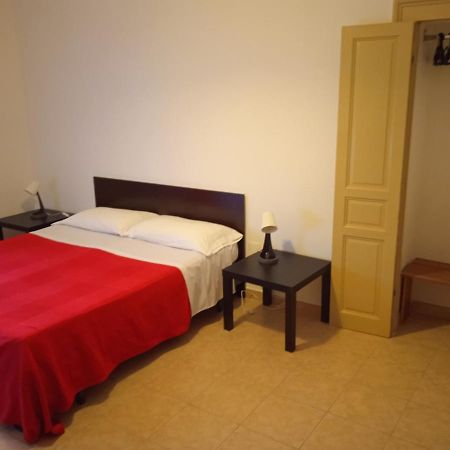 B&B Caravaggio Only 200 Metres From Ortigia シラクーサ エクステリア 写真